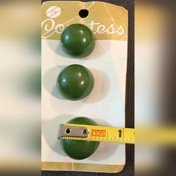 Countess Green Buttons - Picture 2 of 2